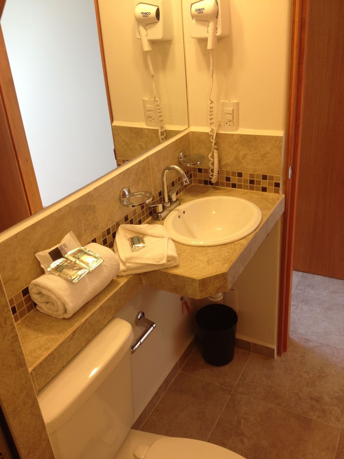 Hotel Dajana Boulevard Leon Luaran gambar